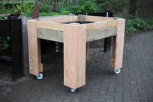 Moestuinbak met uniek waterbuffersysteem